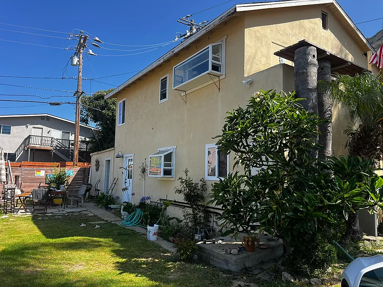 6811 Ojai Ave #1 — Photo 11