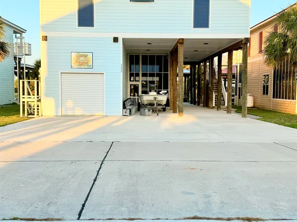 4008 Carly Ln, Grand Isle, LA 70358