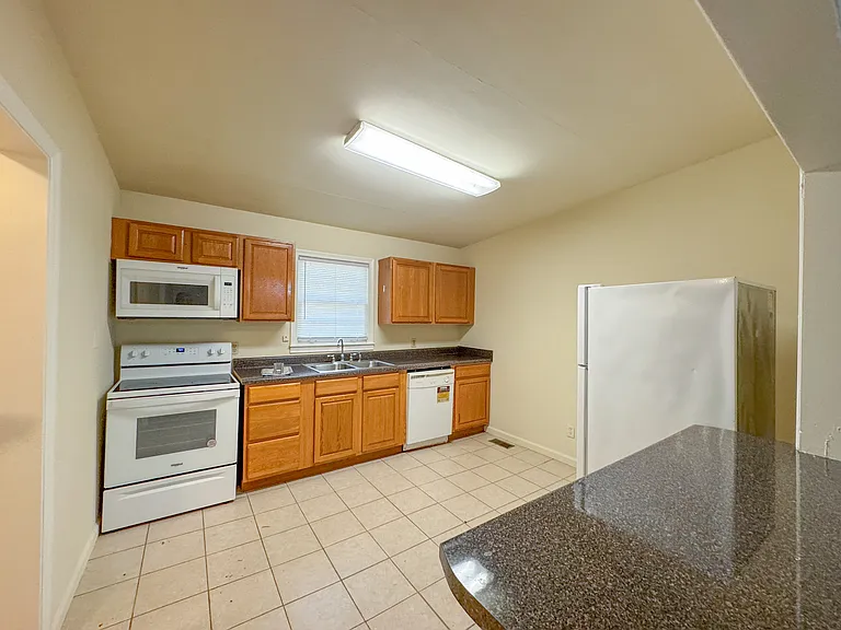1614 Mayhew St — Photo 7