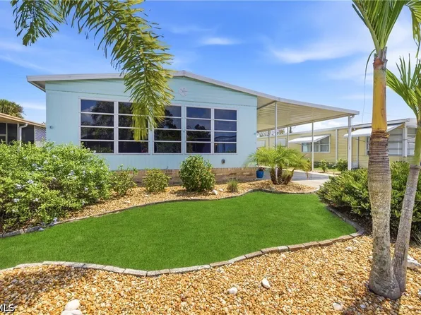 726 Knotty Pine Cir, North Fort Myers, FL 33917