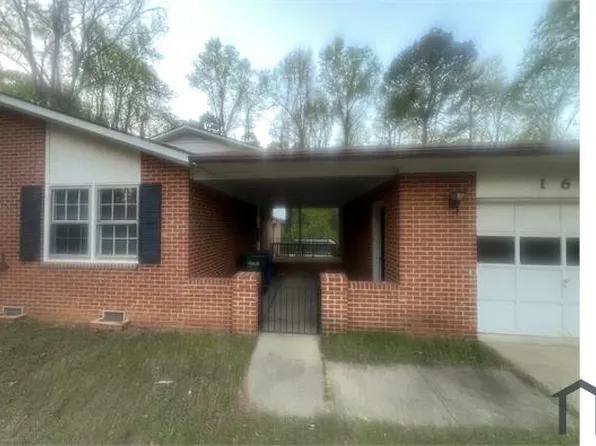 1605 Snead Ave, Fayetteville, NC 28303