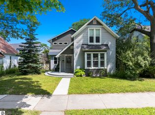 723 Washington St, Traverse City, MI 49686