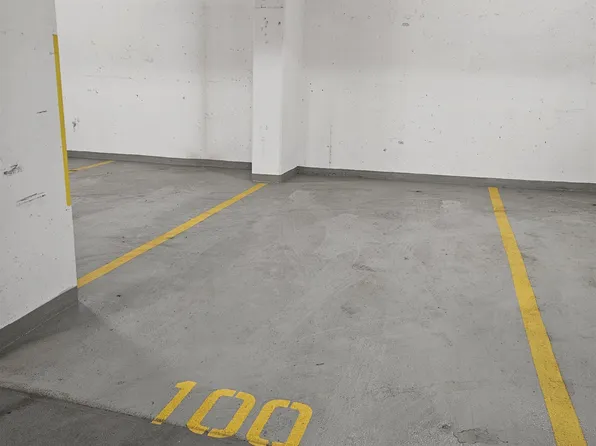 1233 Pacific Blvd #100, Vancouver, BC V6Z 2R6