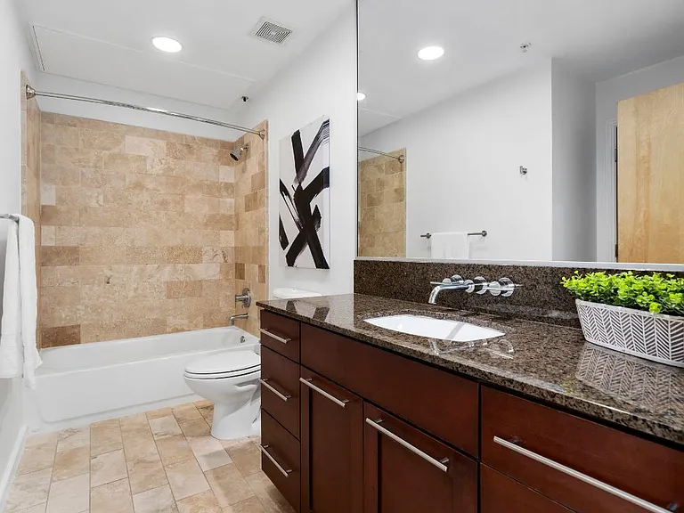1600 Barton Springs Rd #5204 — Photo 4