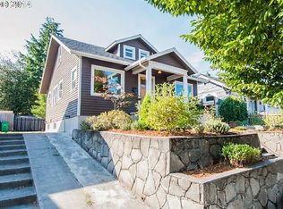 922 NE Portland Boulevard Ct, Portland, OR 97211