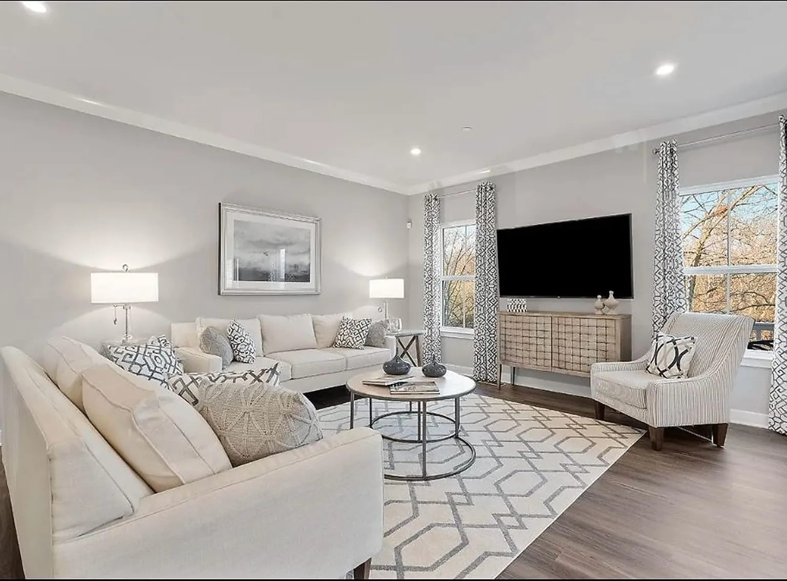 Plaza Townhomes — Photo 2