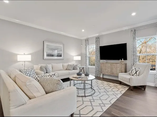 Plaza Townhomes