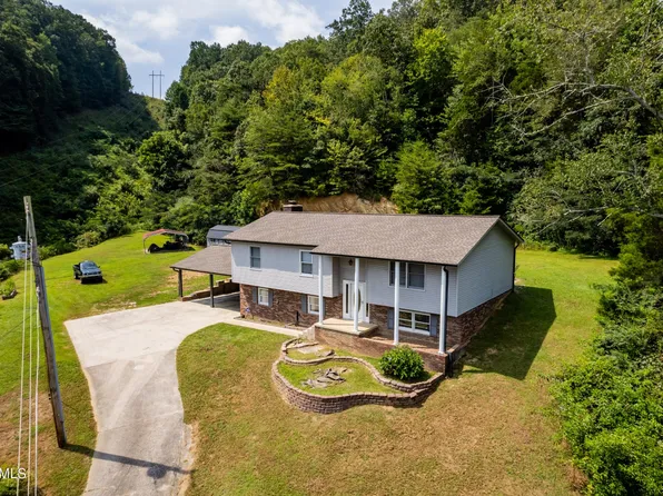 806 Old Harriman Hwy, Oliver Springs, TN 37840