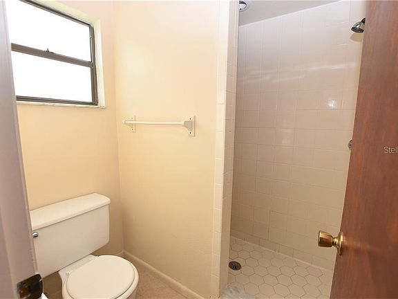 4th image of 145 Shannon Dr