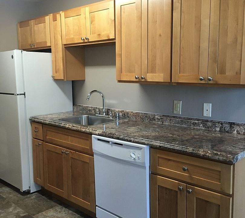 1st image of 160 Van Giesen St APT 211