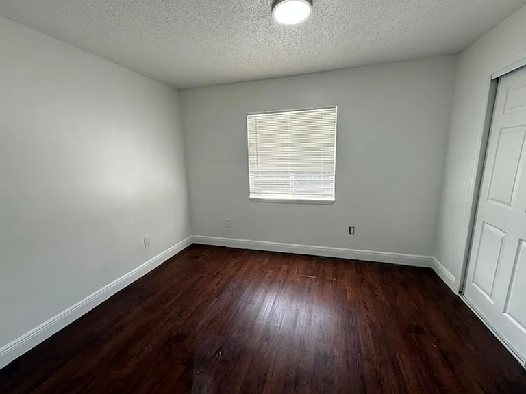 137 Garden Dr — Photo 10