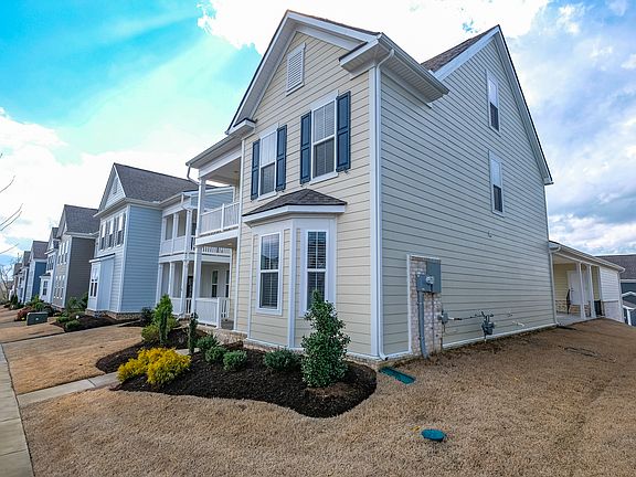 3rd image of 1314 Fairbanks St