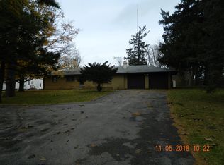 6813 Auburn Rd, Rockford, IL 61101