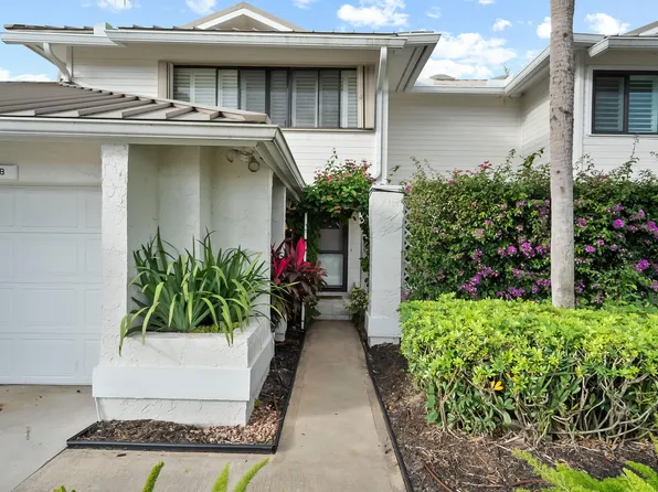 5618 SE Foxcross Place, Stuart, FL 34997