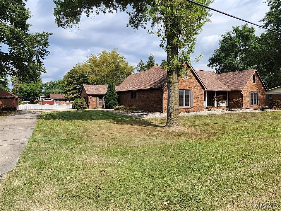 1st image of 207 W Moro Dr