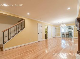 308 44th St NE, Washington, DC 20019