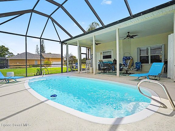 3rd image of 345 Lake View Ln