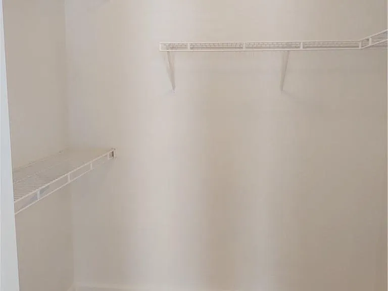 5801 Coach House Cir #B — Photo 19