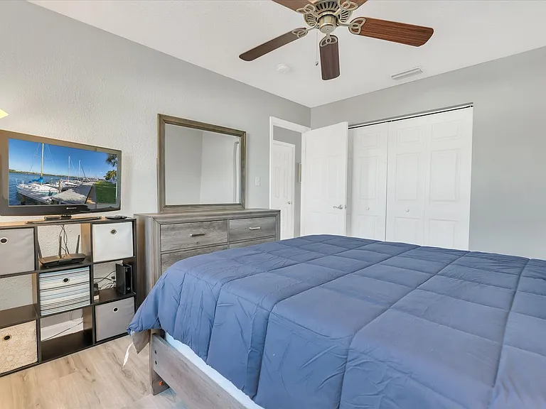 102 Pompano Dr SE #C — Photo 17