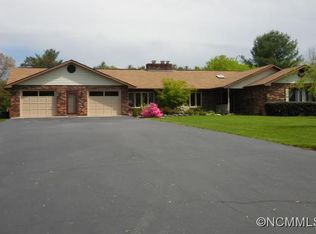 218 Brown Rd, Hendersonville, NC 28791