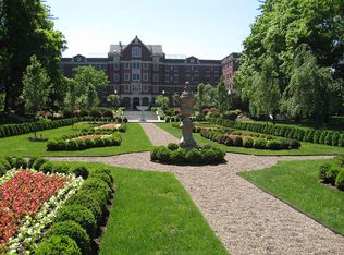 1105 Rio Vista Dr, Mahwah, NJ 07430