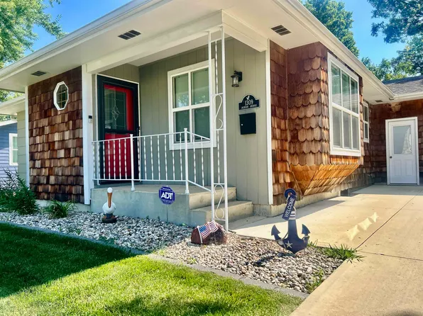 1309 Jackson Ave, Spirit Lake, IA 51360