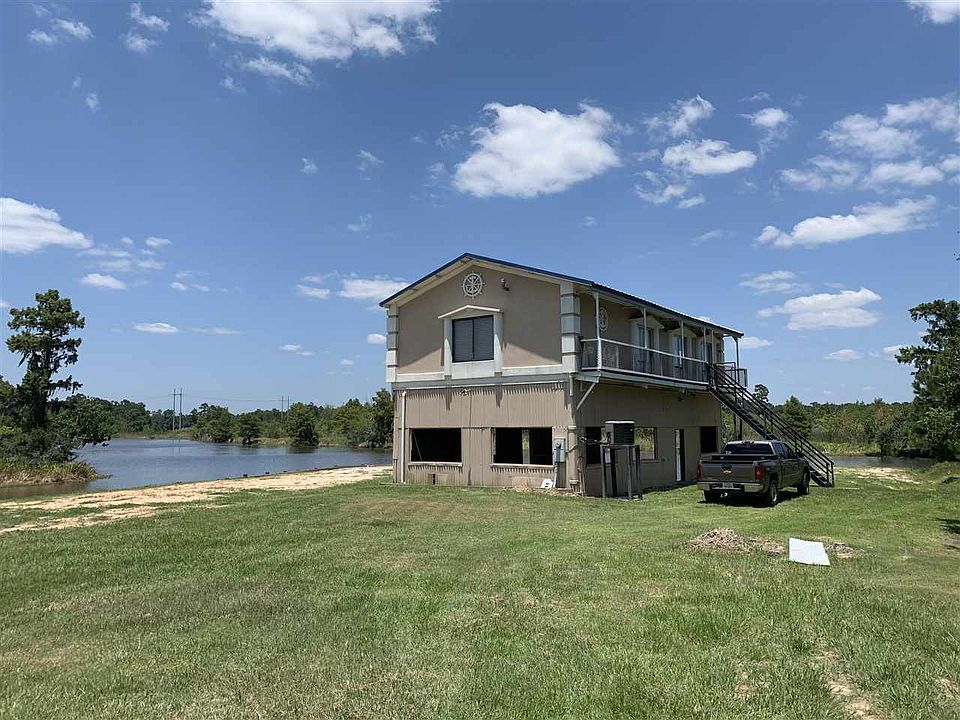 1st image of 202 Skylark Ave