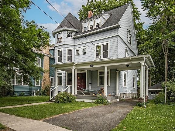 2nd image of 148 Clairmonte Ave