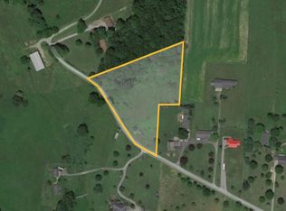 4196 Adams Rd, East Palestine, OH 44413