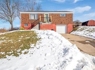 7092 Beverly Rd, Finleyville, PA 15332