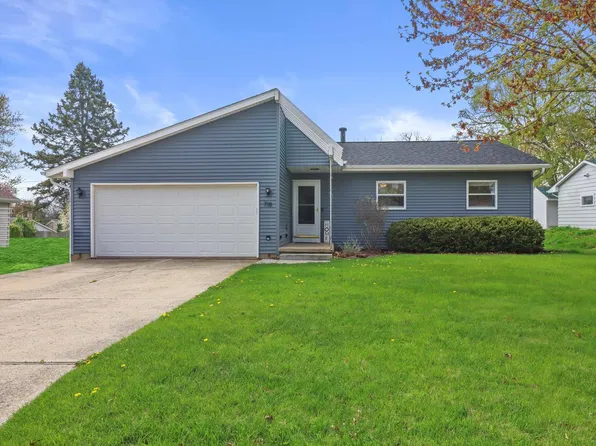 718 Oak DRIVE, Jefferson, WI 53549