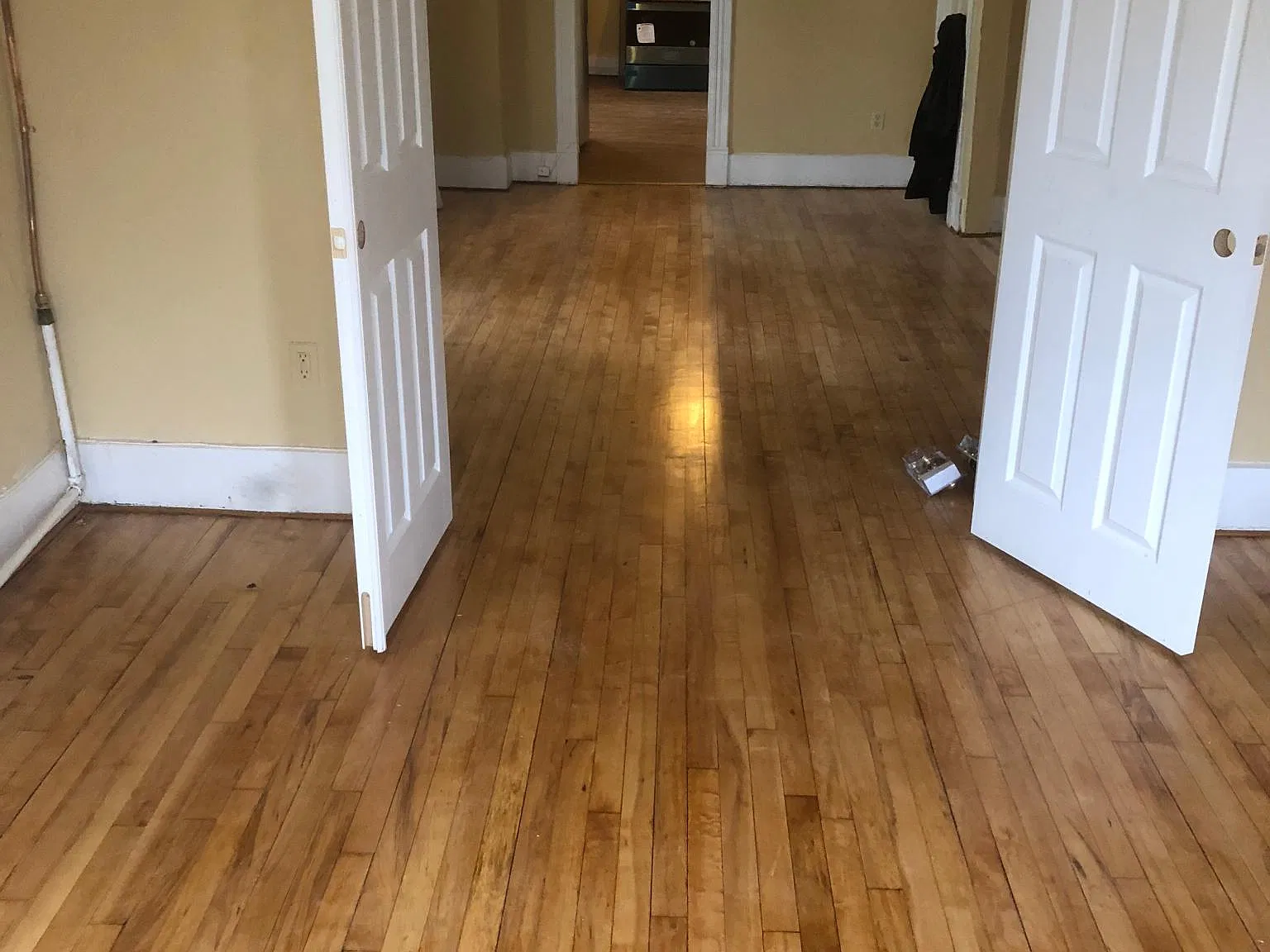 1269 Payne Ave — Photo 3