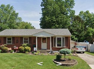 9413 Doewood Ln, Louisville, KY 40291