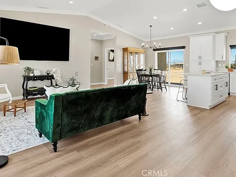10770 Chipmunk Rd — Photo 7