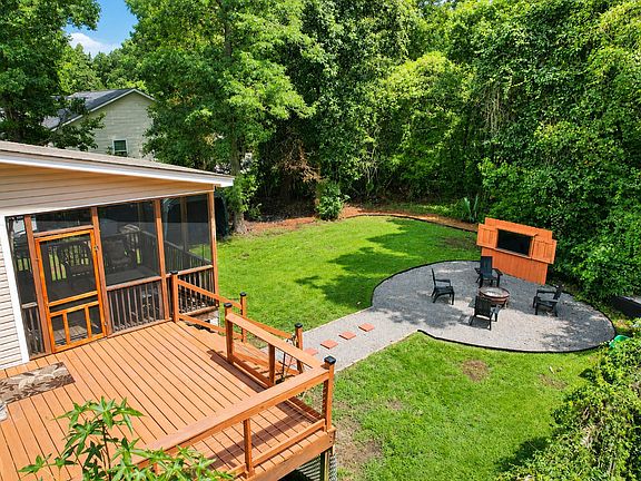4th image of 3485 Walter Dr