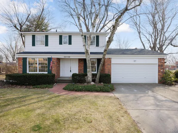 44126 Harmony Ln, Van Buren Township, MI 48111