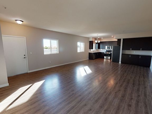 3rd image of 1432 N Curson Ave APT 302