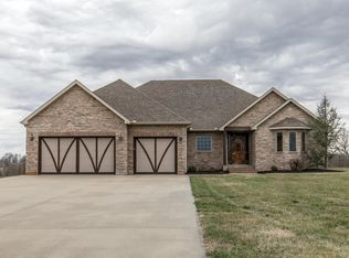 1051 W Cattail Ln, Nixa, MO 65714