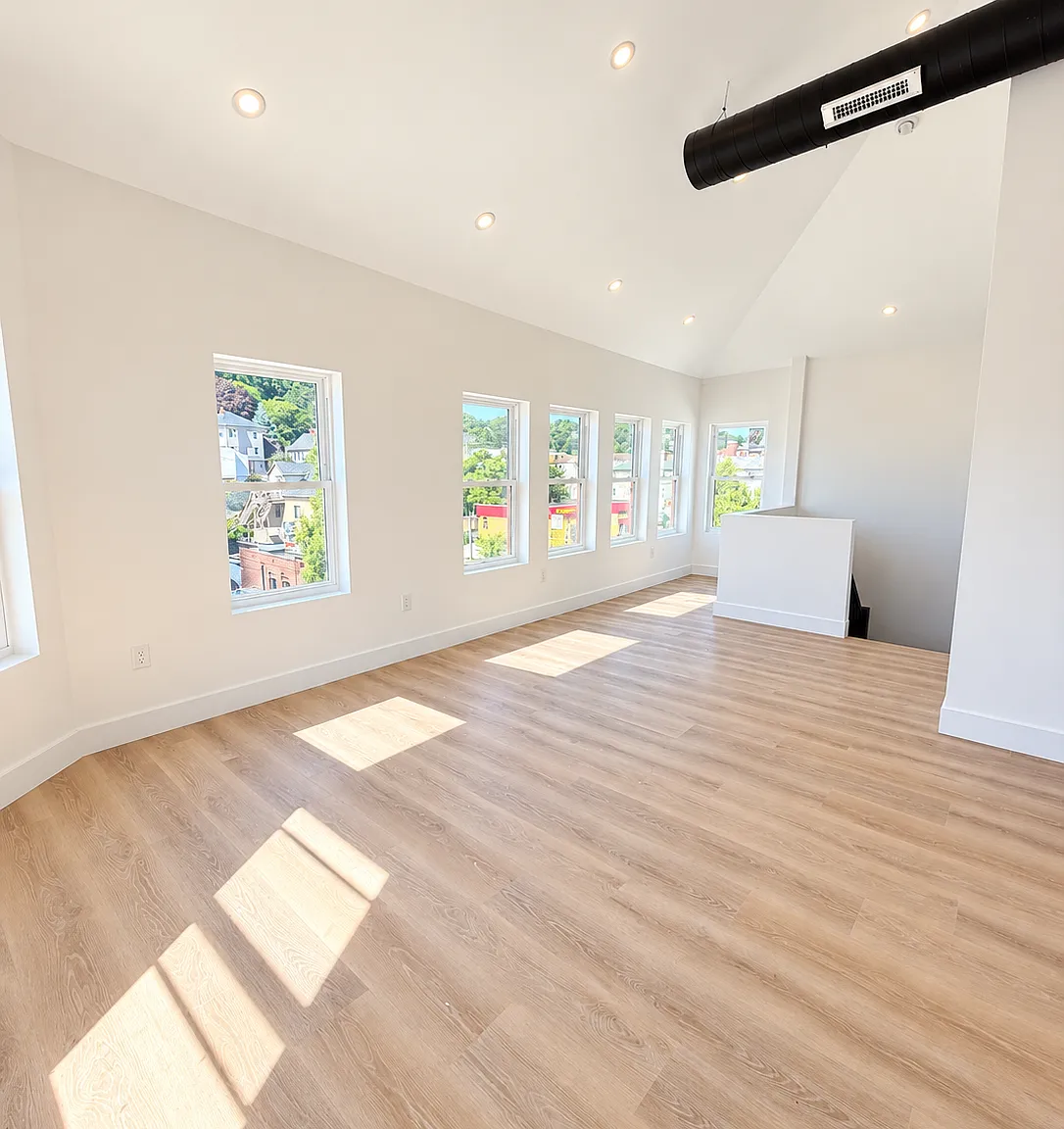 4 bed, 1400 sqft, $3,250 — Photo 2
