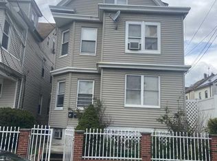 256 E 21st St, Paterson, NJ 07513