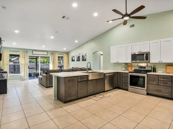 1225 SW Abisco Rd, Port Saint Lucie, FL 34953