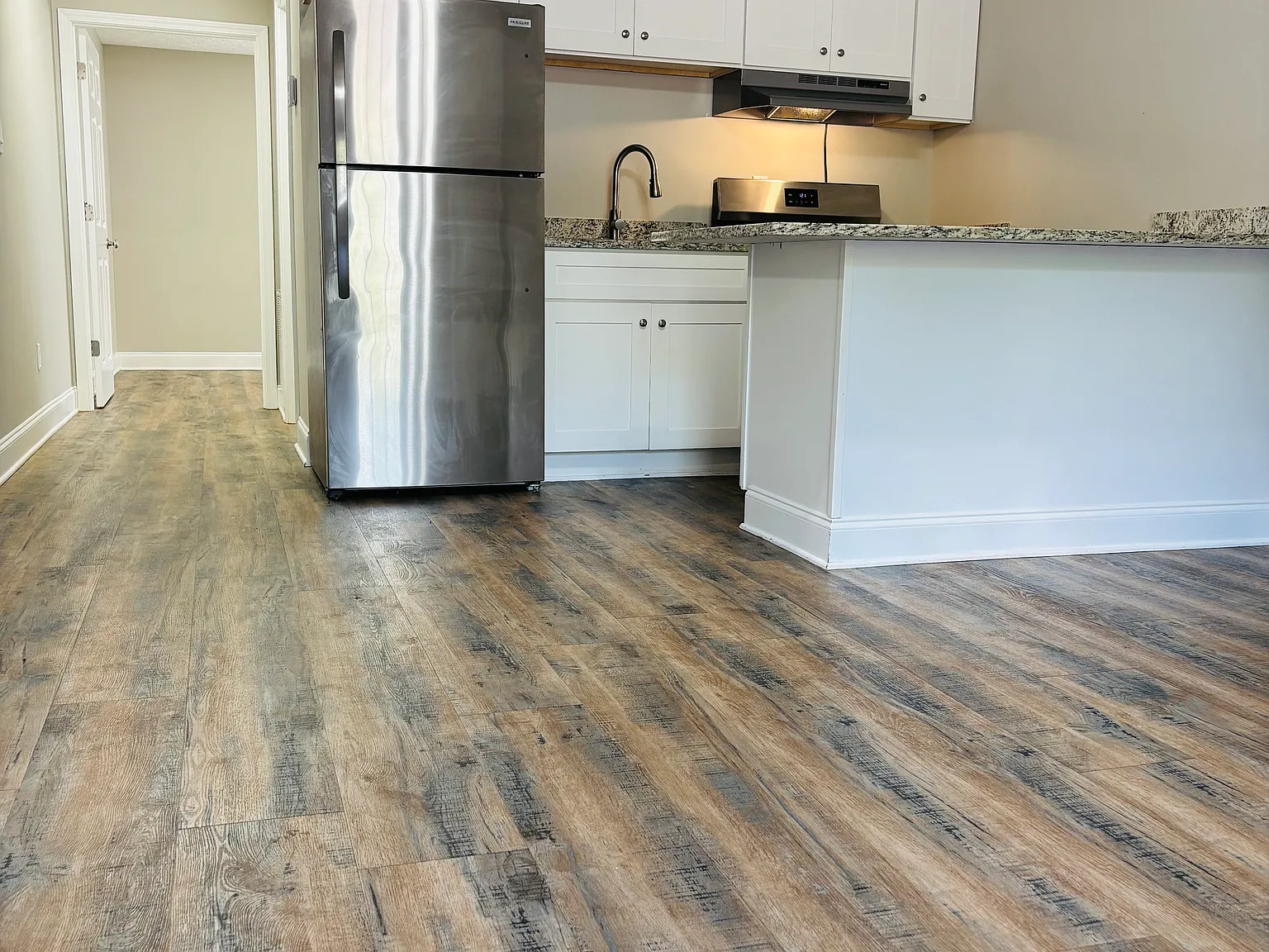2 bed, 1000 sqft, $1,195 — Photo 1
