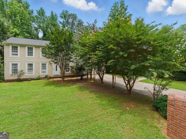 4773 Aberdeen Ln, Stone Mountain, GA 30083