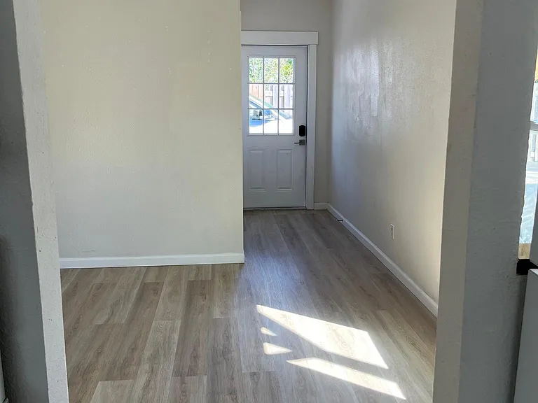 2351 2nd Ave N #B — Photo 15