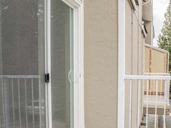 4th image of 18526 52nd Ave W APT B5