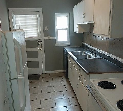 2nd image of 4007 Venable Ave #D