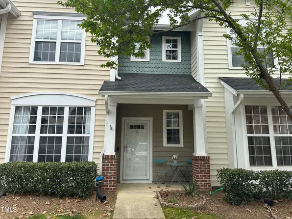 2247 Plum Frost Dr, Raleigh, NC 27603