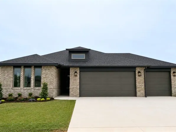 3305 Gunnison River Dr, Yukon, OK 73099