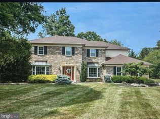 725 Mara Dr, Blue Bell, PA 19422