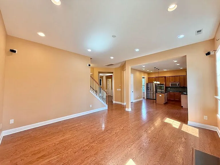 1140 Litchborough Way — Photo 13